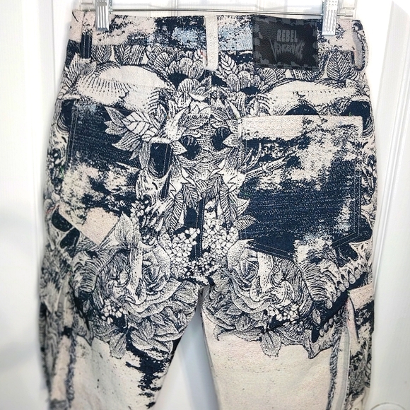 Rebel Vengeange Tapestry Skeleton Cargo Pants, NWT, Size 32 - Picture 9 of 12